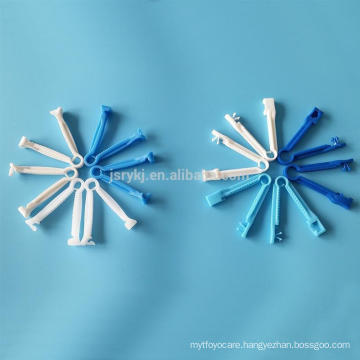 Plastic umbilical cord clamp with different sizes